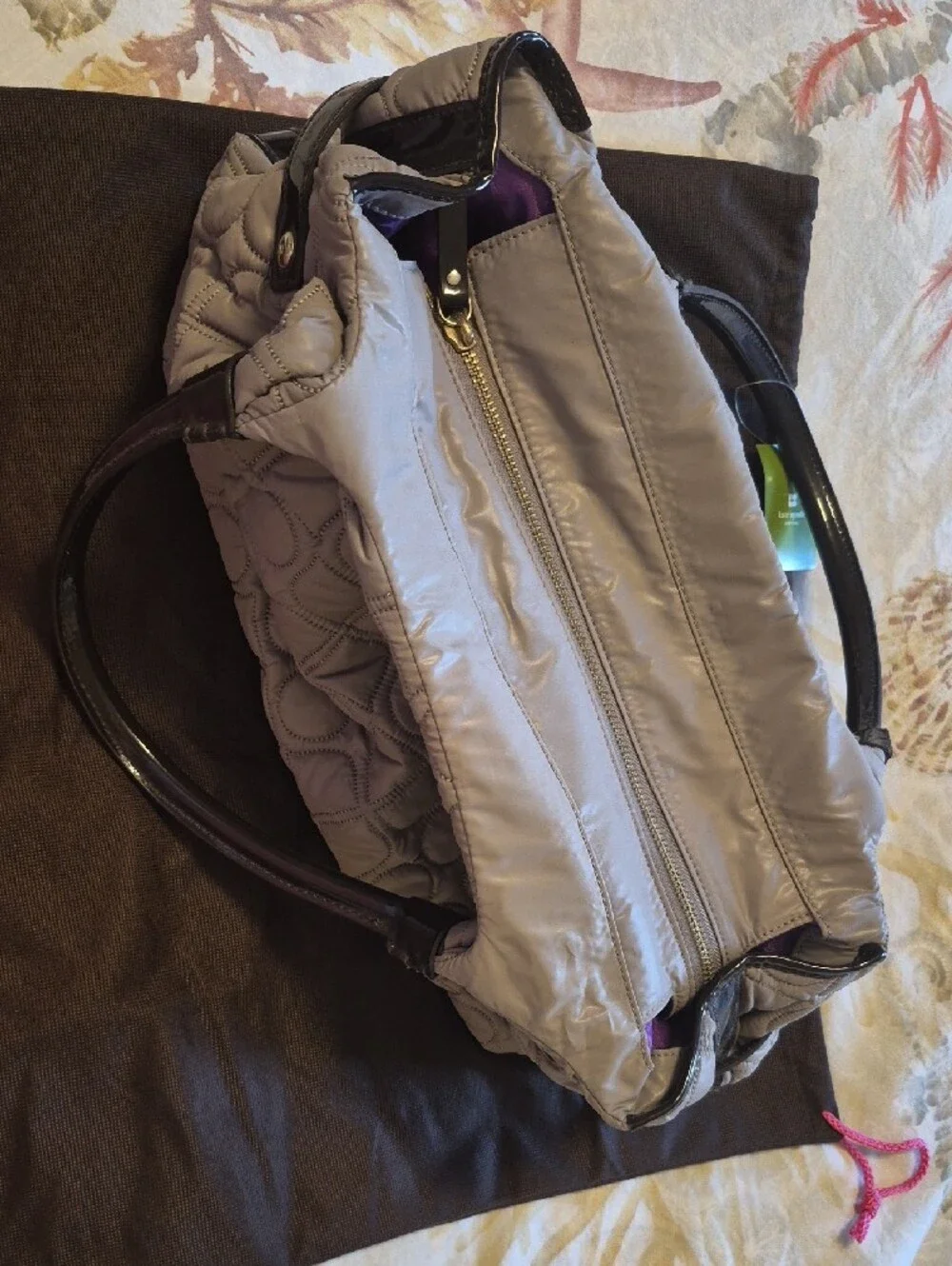 Kate Spade Stevie Chamonix Mouse Tote w/ light grey quilted fabric outside